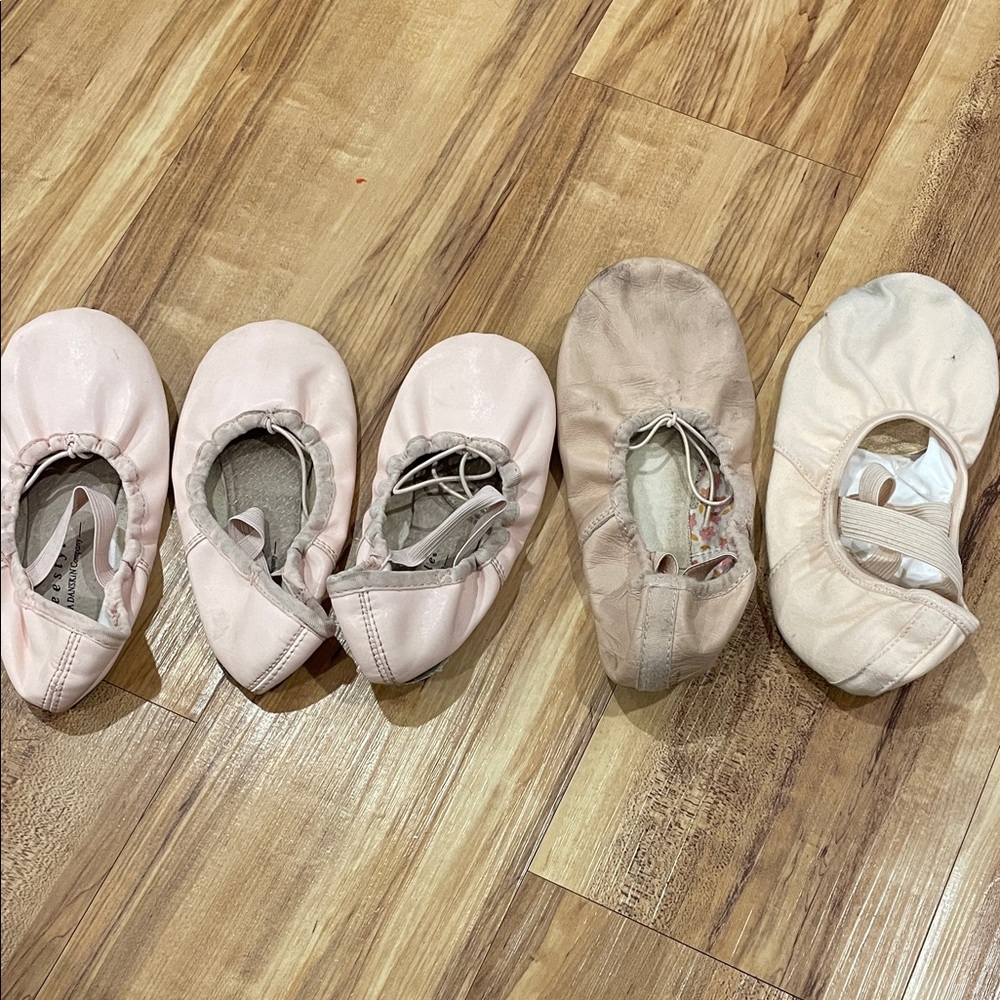 Mixed Matched Capezio Light Pink  Kids Ballet Slippers